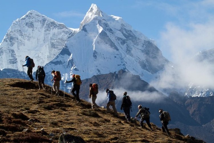 Himalayan trekking