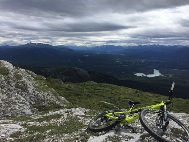 Mountain Biking in Kathmandu Valley 