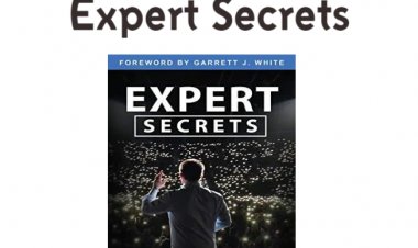 Expert Secrets: A Summary of the Bestselling Book by Russell Brunson