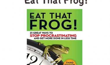 Eat That Frog! A Summary: The Ultimate Guide to Prioritizing and Achieving Your Goals