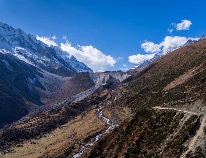 Manaslu Circuit Trek 2026: Operator Licence & Permit Check