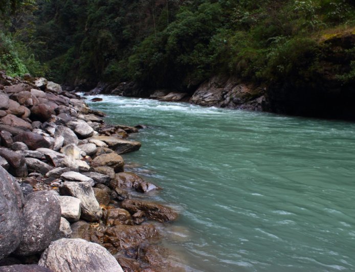 Sindhupalchok District Travel Guide: Chautara, Melamchi, Tatopani and the Bhote Koshi Corridor