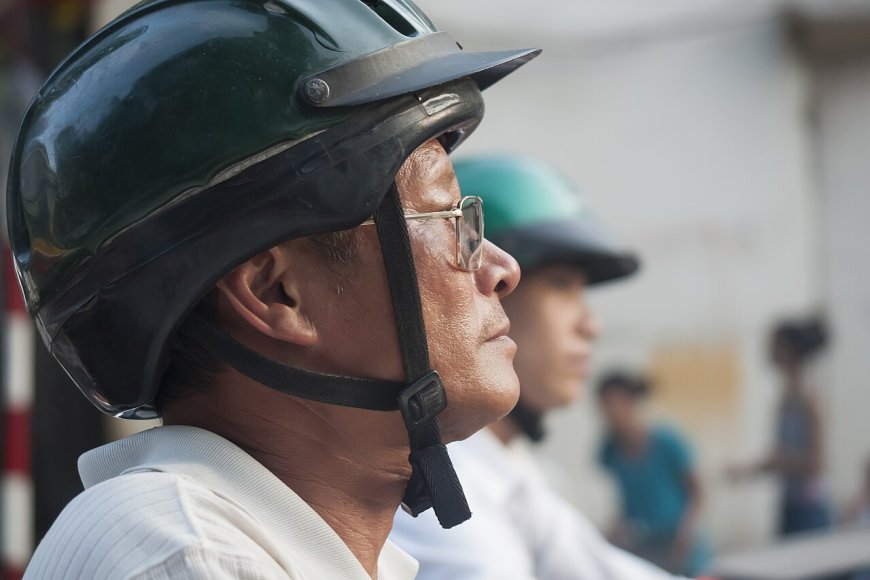 Driving and Riding in Nepal as a Foreigner (2026): A Pre-Booking Checklist