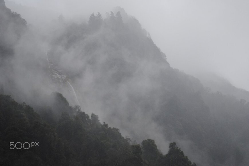 Annapurna Base Camp Trek Cost 2026: Detailed Breakdown (Permits, Guide, Porter, Teahouse, Transport)
